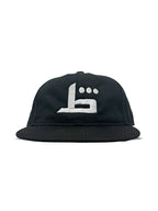 b DOT RETORO CAP