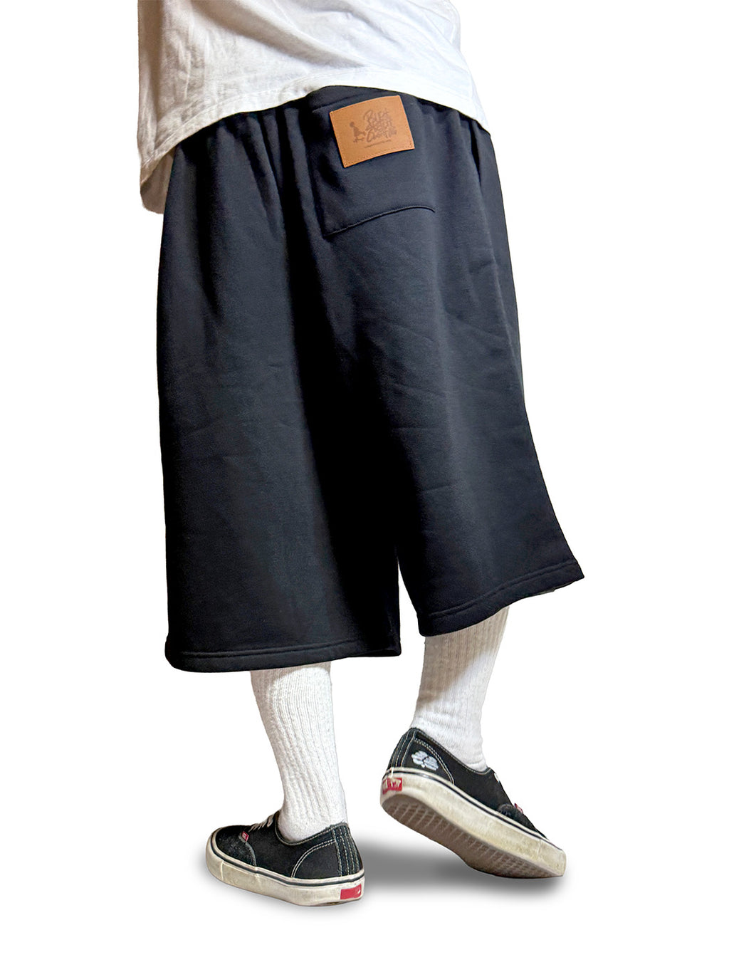 ROUGH BAGGY SWEAT SHORTS